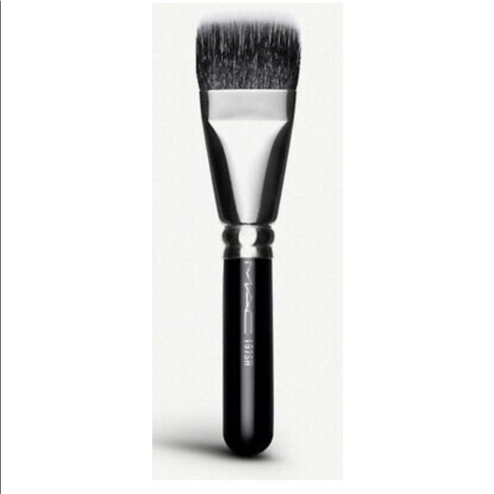 MAC brush